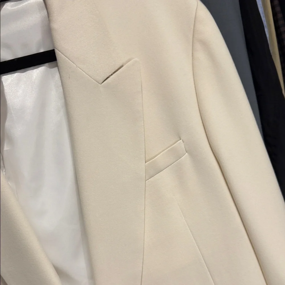 Zara Cream Double-Breasted Blazer with Notch Lapels size 44 - Picture 6 of 7